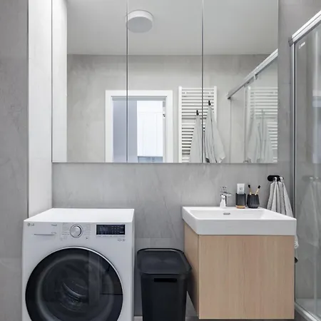 Zwirnovka-brand New With Free Parking * Bratislava