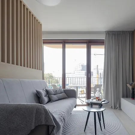 アパート Zwirnovka-brand New With Free Parking *