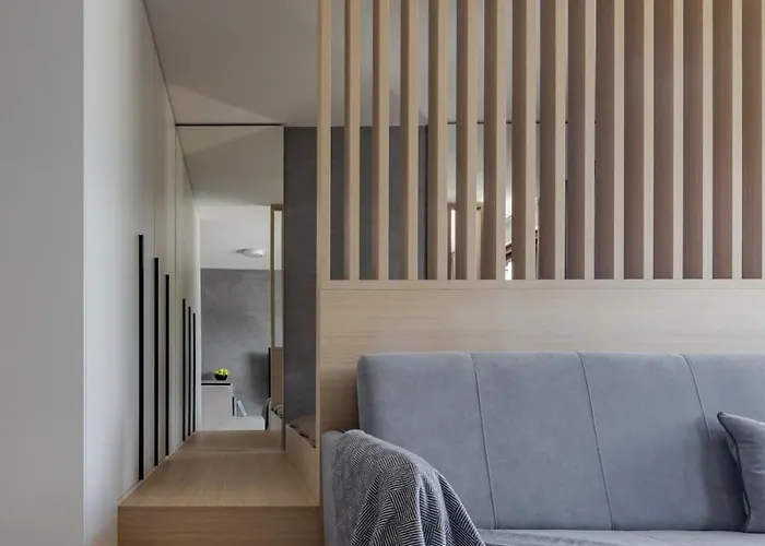 Zwirnovka-brand New With Free Parking 公寓